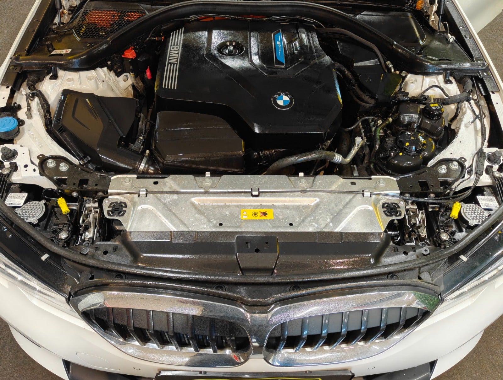 Billede af BMW 330e 2,0 Touring Sport Line aut.