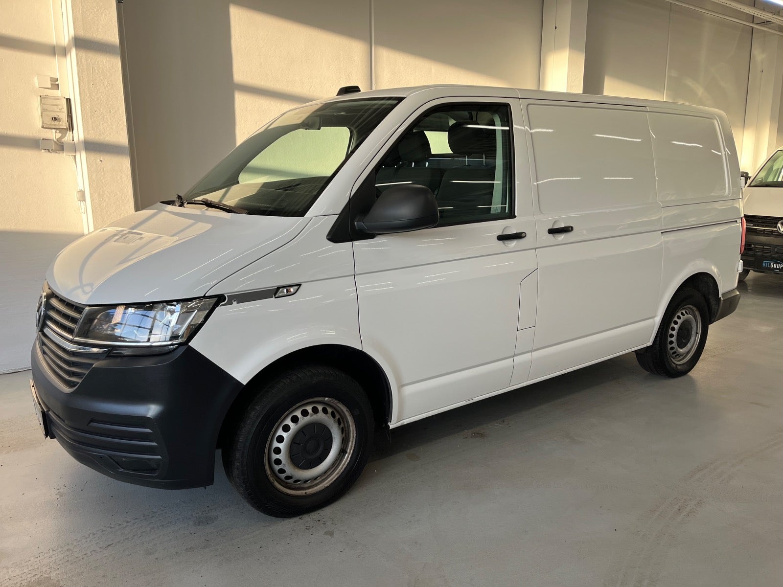 Billede af VW Transporter 2,0 TDi 150 Kassevogn DSG 4Motion kort