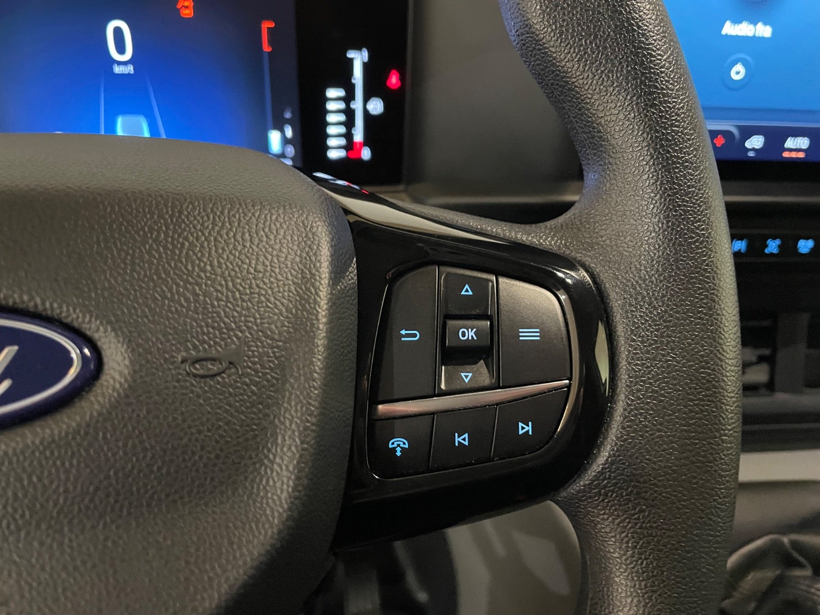 Ford Transit Custom 300L EcoBlue Trend