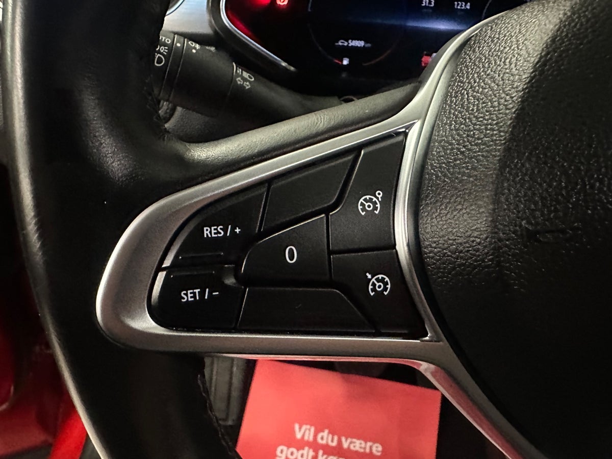 Renault Captur E-Tech Intens