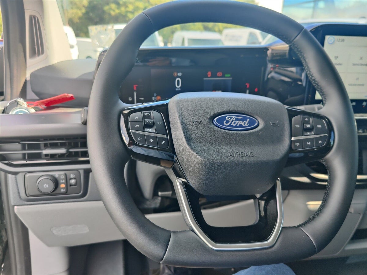 Ford E-Transit Custom 320L Sport billede 7