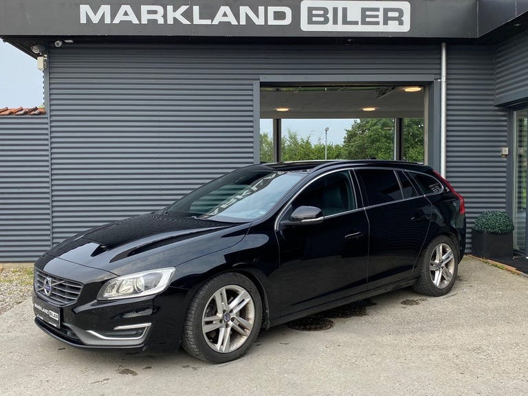 Volvo V60 D5 215 Momentum aut.