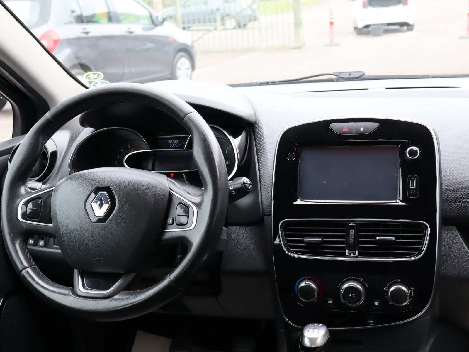 Billede af Renault Clio IV 0,9 TCe 90 Expression Sport Tourer