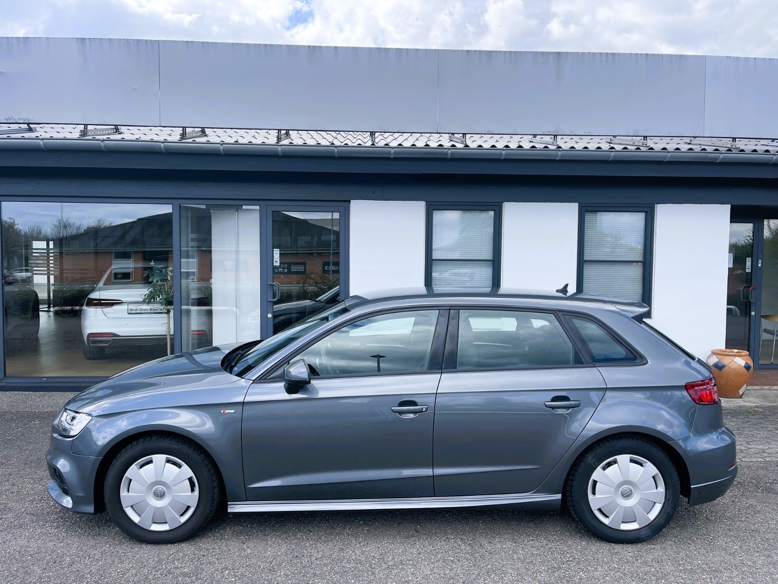Billede af Audi A3 35 TFSi S-line Sportback S-tr.