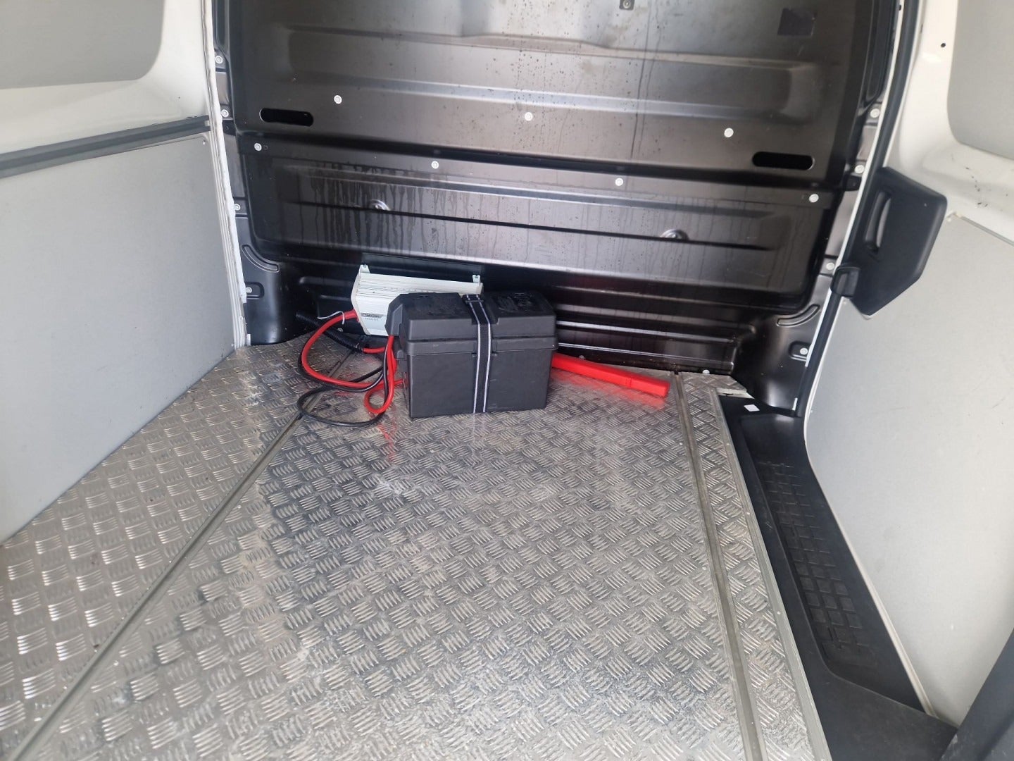 Billede af Peugeot Expert 2,0 BlueHDi 120 L2 Plus Van