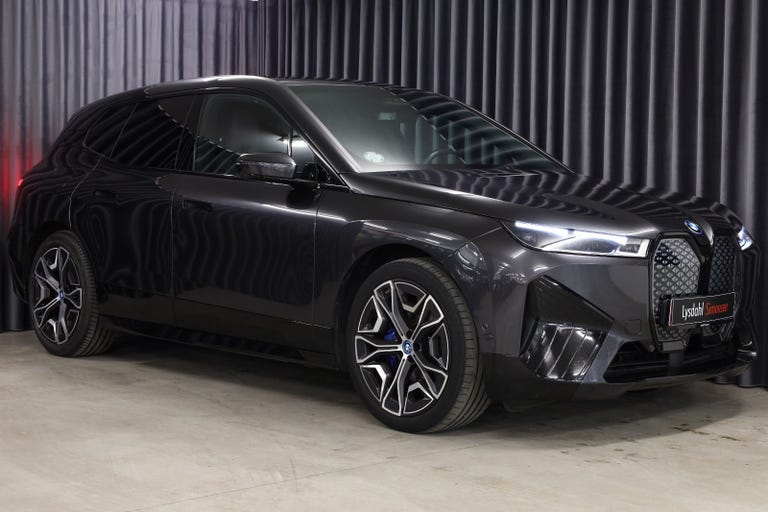 BMW iX xDrive50 Supercharged