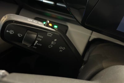 Ford Explorer Premium Extended Range