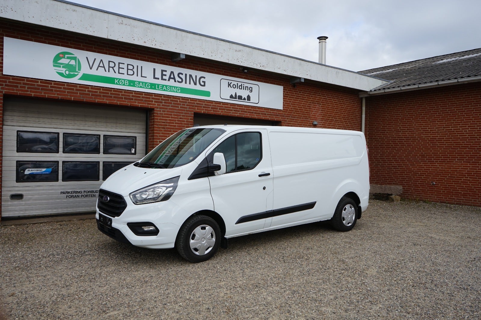 Billede af Ford Transit Custom 300L 2,0 TDCi 130 Trend