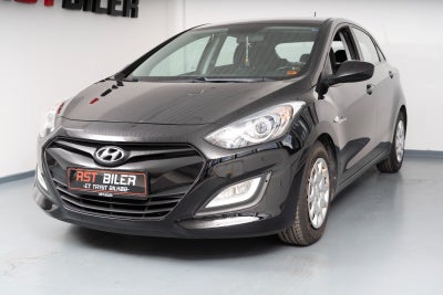 Hyundai i30 1,4 CVVT Comfort Benzin modelår 2014 km 138000 klimaanlæg ABS airbag centrallås startspæ
