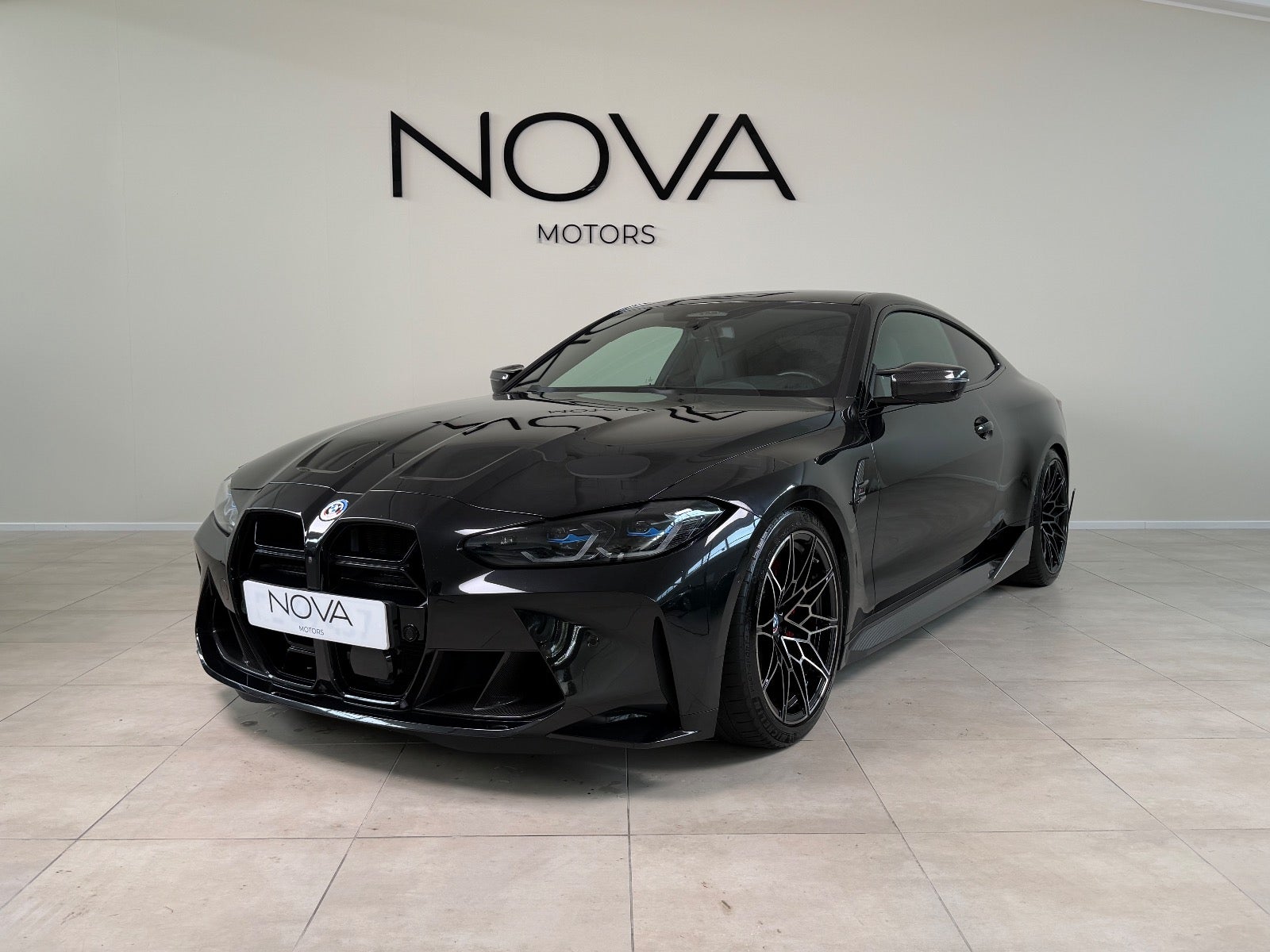 BMW M4 3,0 Coupé Competition xDrive aut. 2d - 1