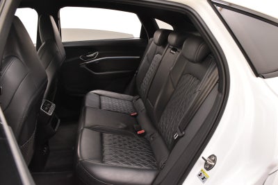 Audi e-tron S-line Sportback quattro