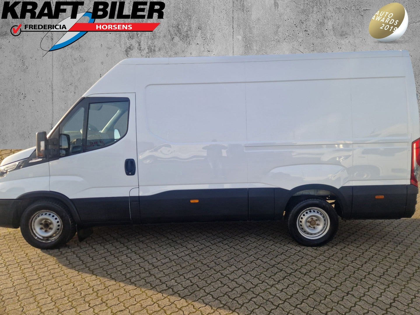 Billede af Iveco Daily 2,3 35S16 12m³ Kølevogn AG8