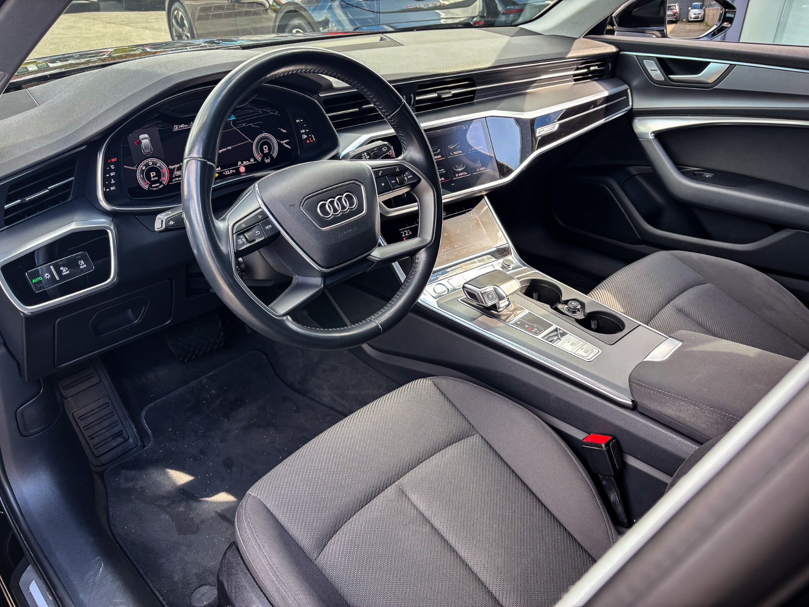 Billede af Audi A6 40 TDi Avant S-tr.