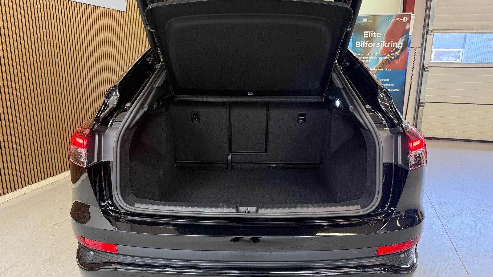Billede af Audi Q4 e-tron 45 S-line quattro