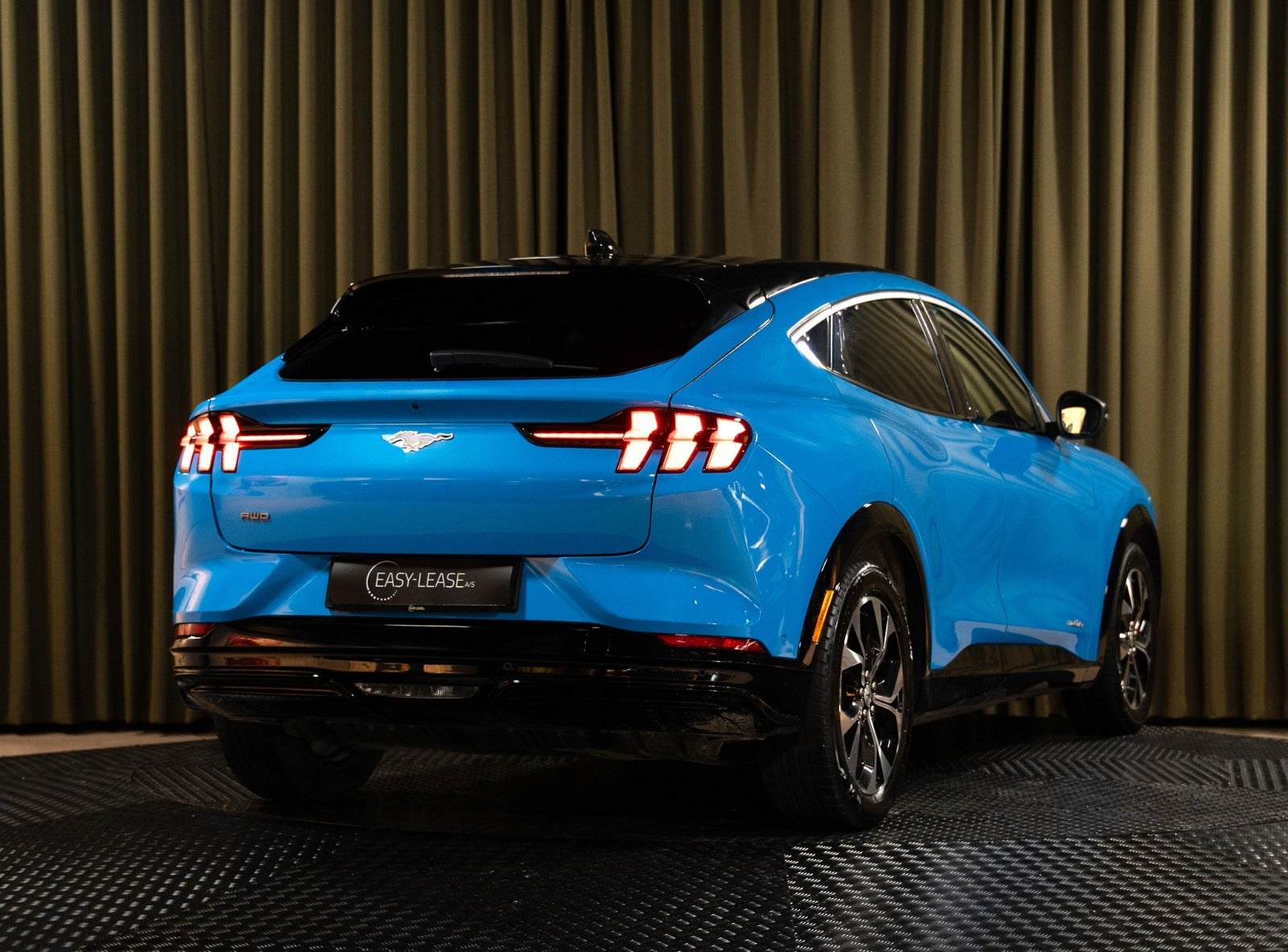 Billede af Ford Mustang Mach-E 70 Premium Standard Range AWD