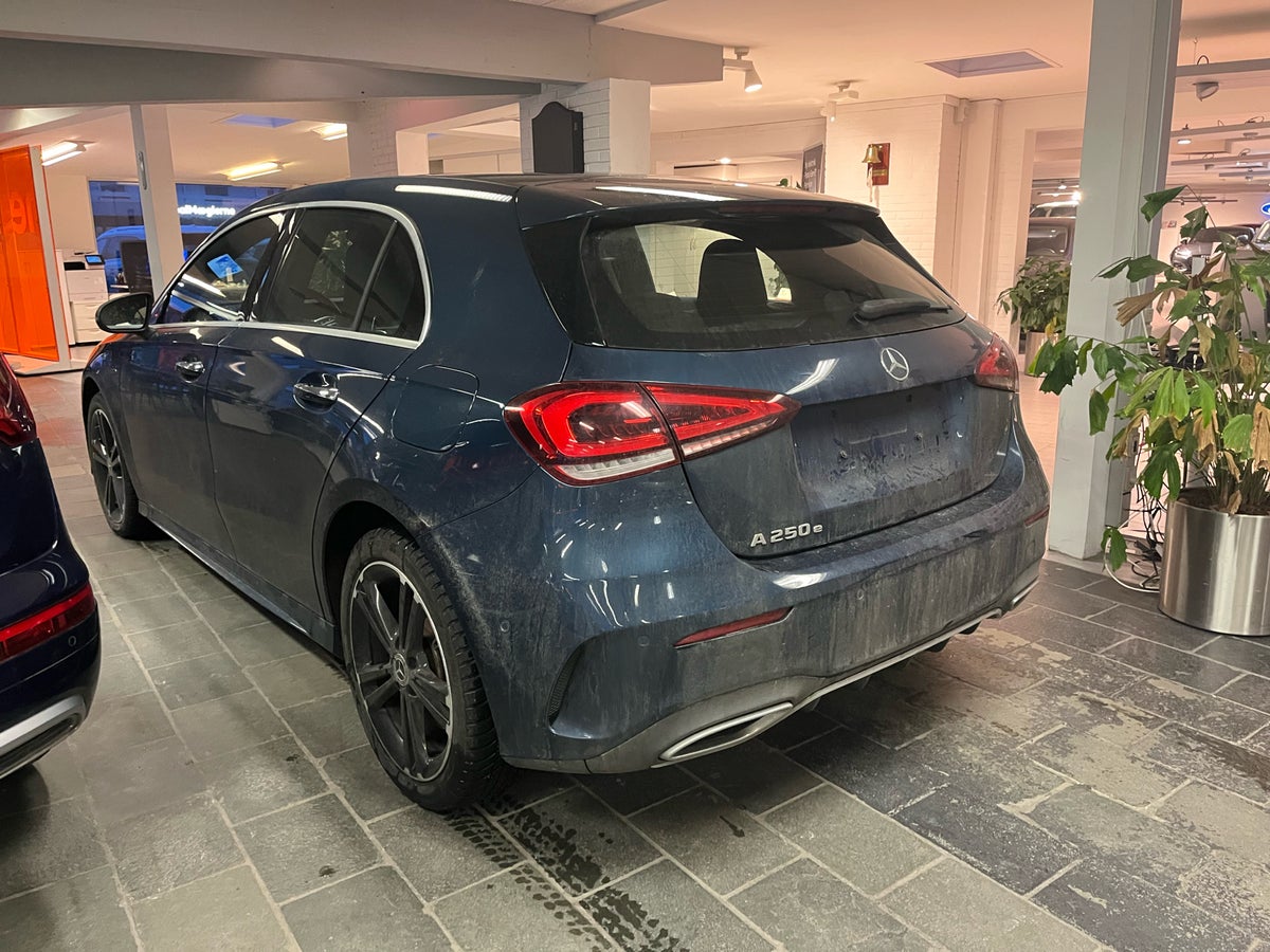 Mercedes A250 e AMG Line aut. billede 2