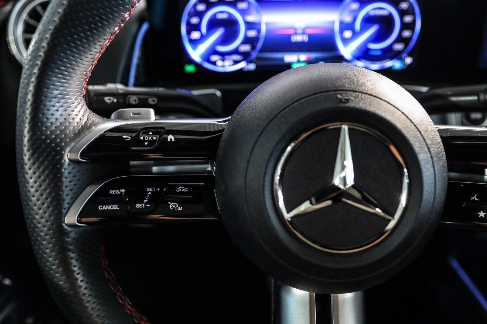 Billede af Mercedes EQB300  AMG Premium 4Matic