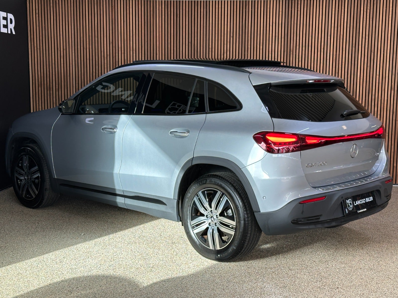 Billede af Mercedes EQA300  4Matic