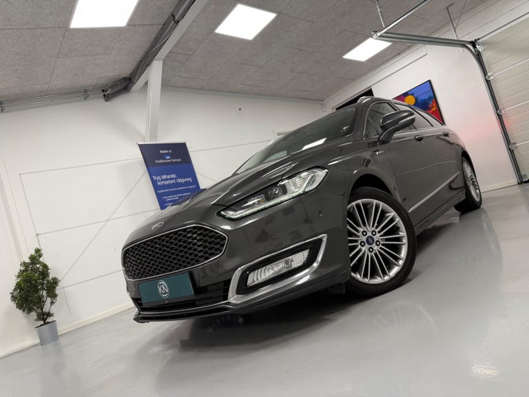Ford Mondeo TDCi 180 Vignale stc. aut.
