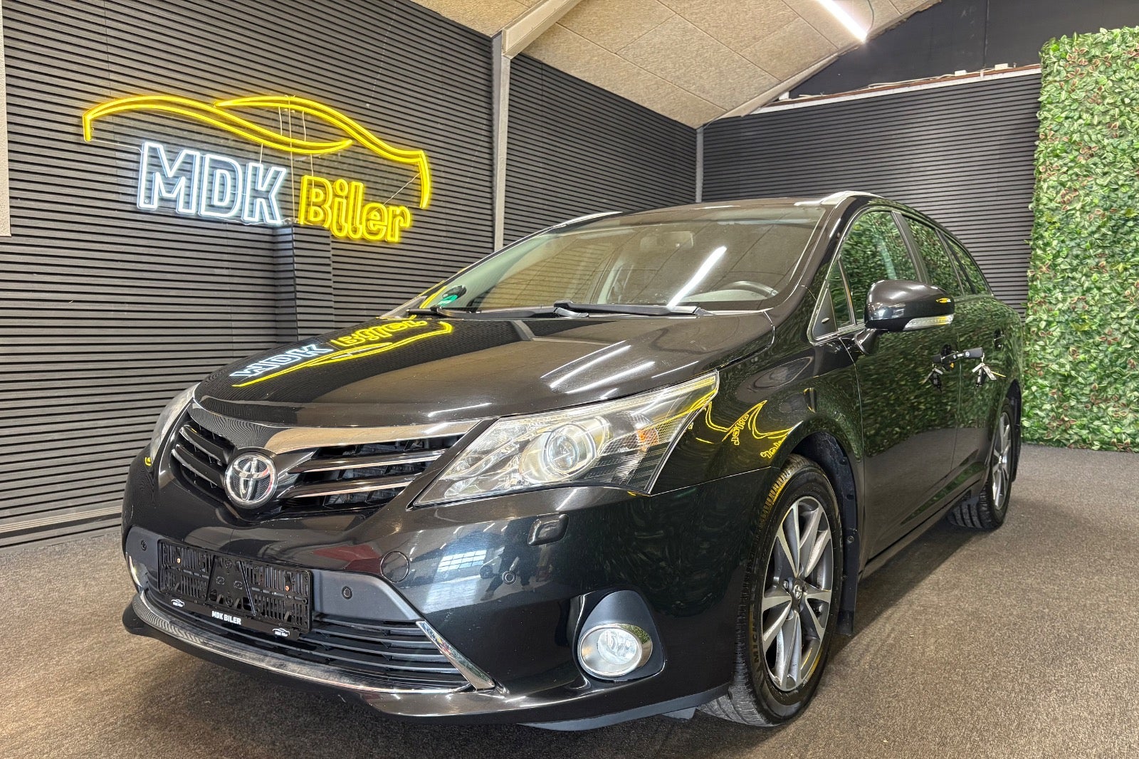 Billede af Toyota Avensis 2,2 D-CAT 150 T2 Premium stc. aut.