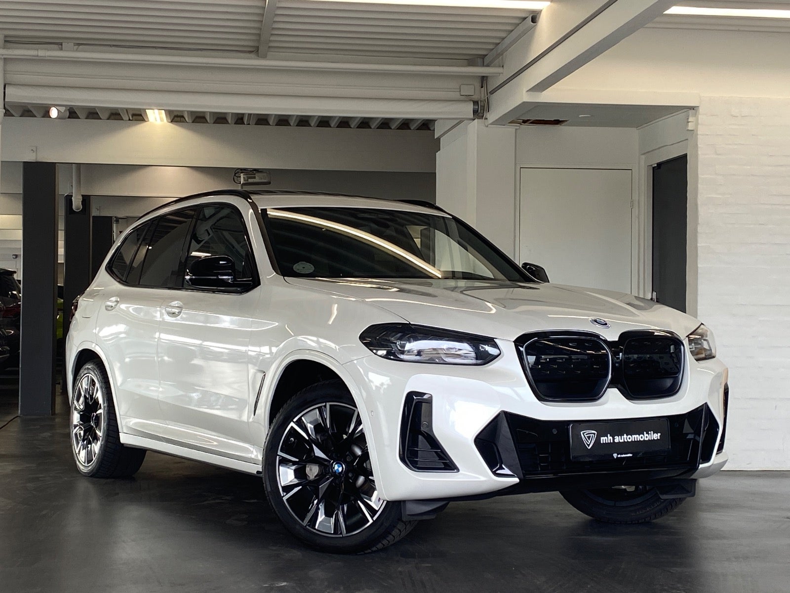 Billede af BMW iX3  Charged Plus M-Sport