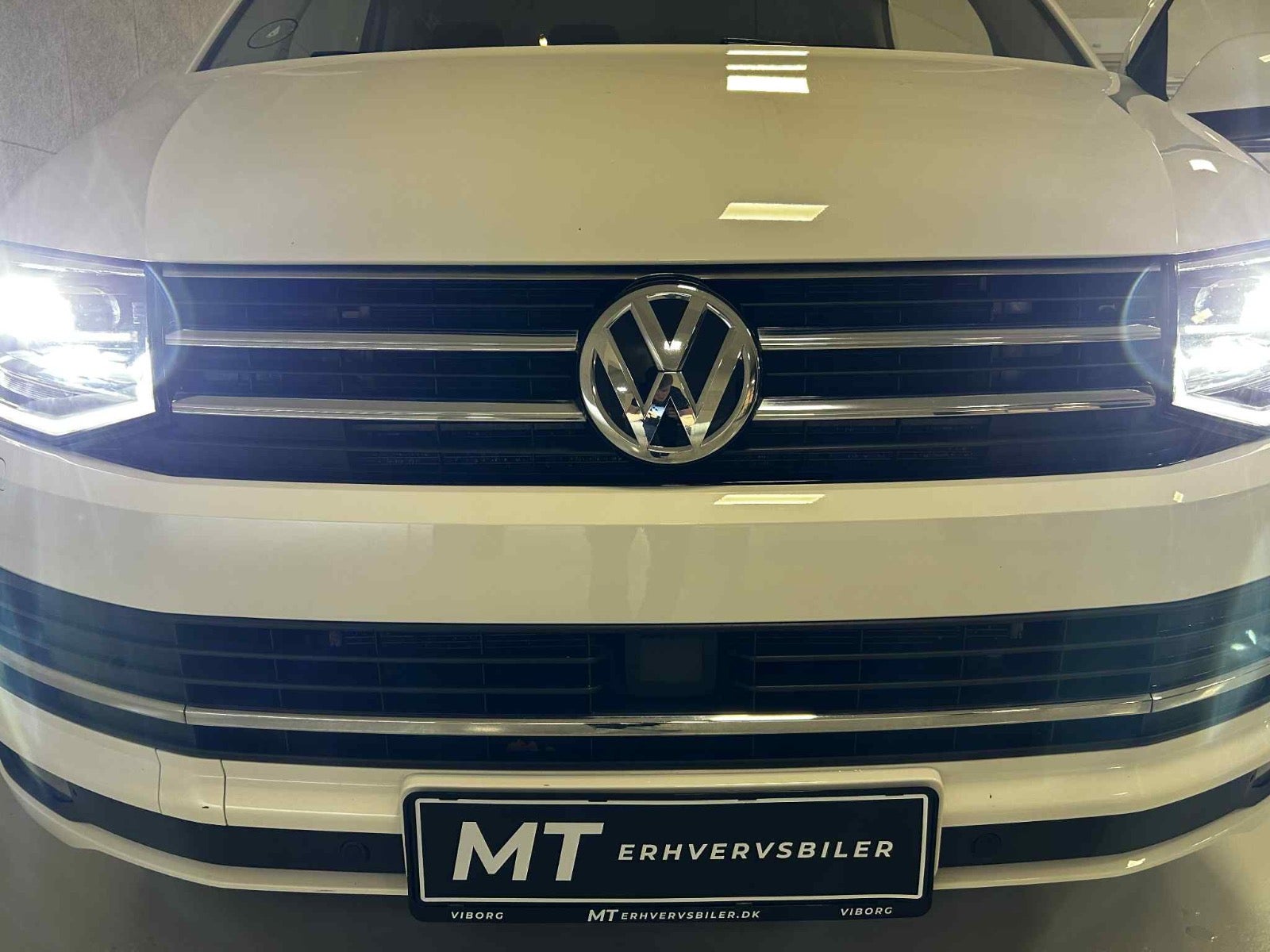 Billede af VW Transporter 2,0 TDi 150 Kassevogn DSG kort