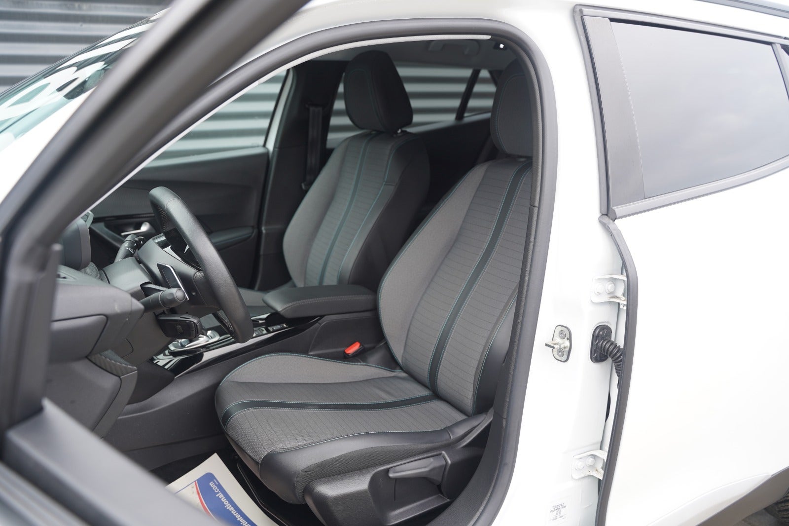 Billede af Peugeot 2008 1,2 PureTech 130 Allure Pack EAT8