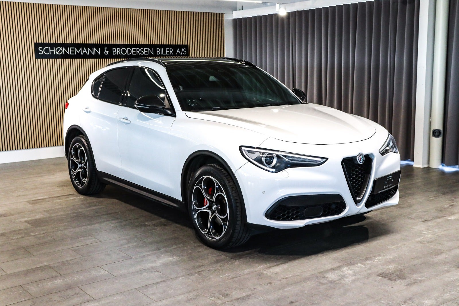 Billede af Alfa Romeo Stelvio 2,0 T 280 B-Tech aut. Q4