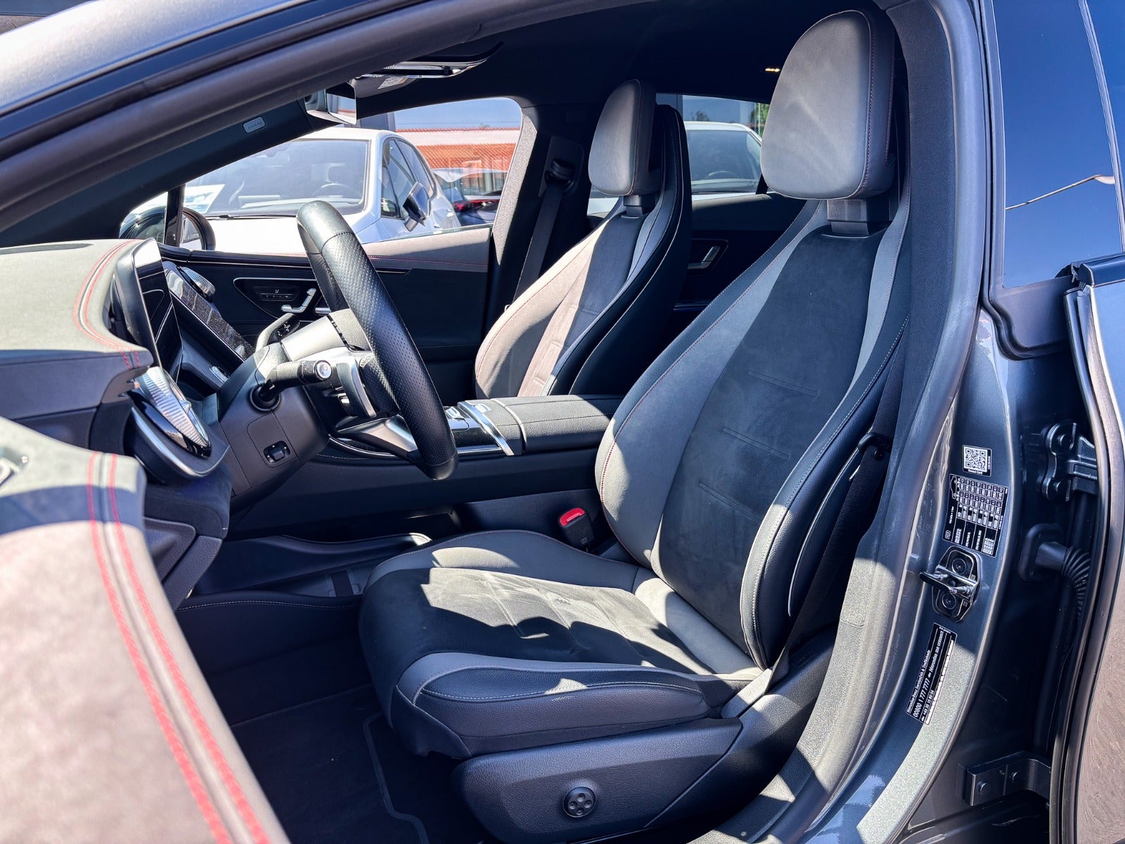 Billede af Mercedes EQE350  AMG Line