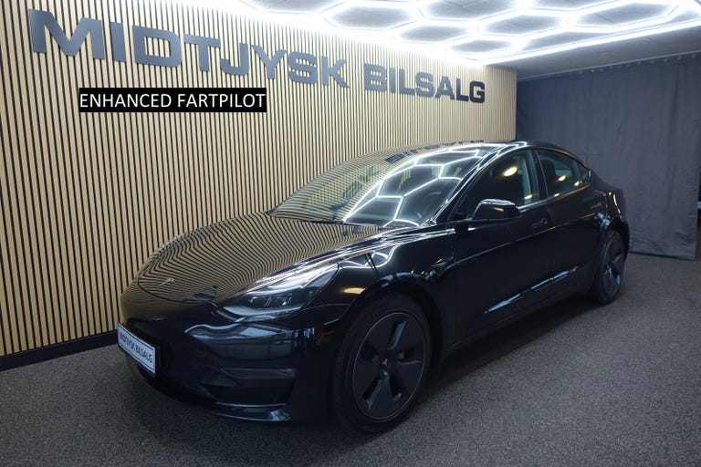 Tesla Model 3 Long Range AWD