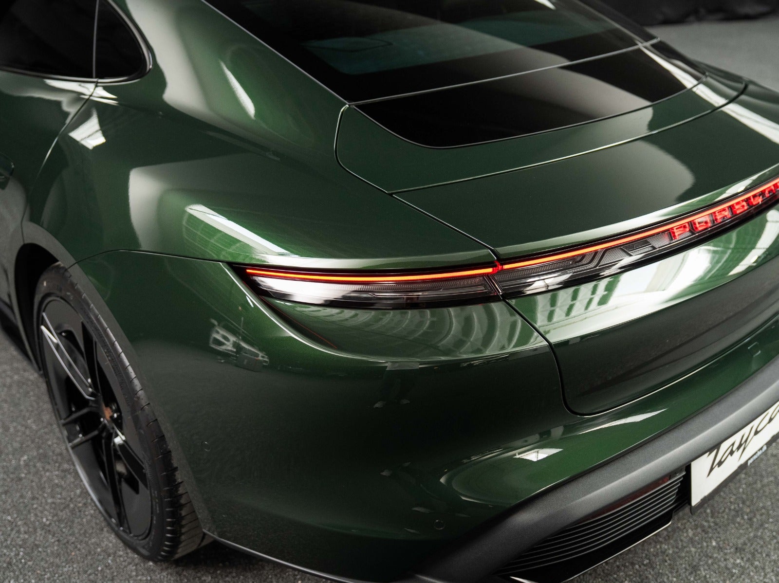 Gallery image 4 of 18