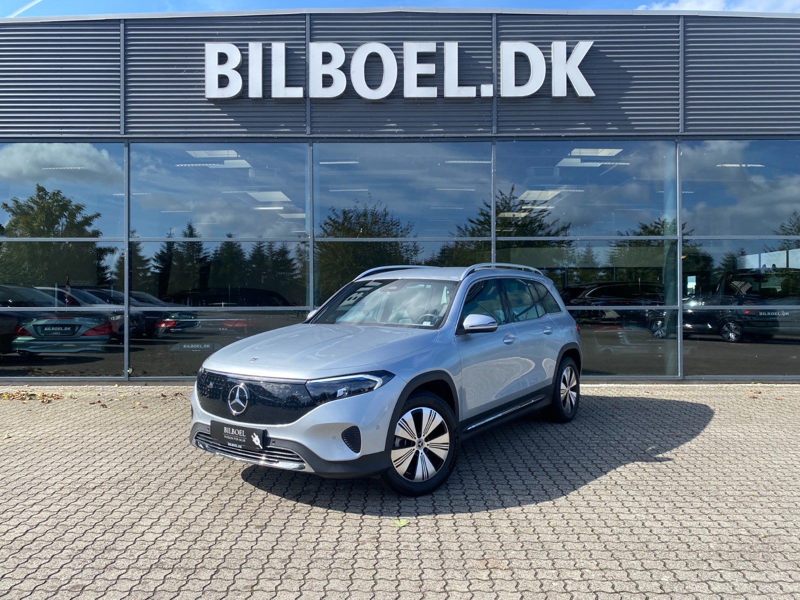 Mercedes EQB300 Progressive Advance 4Matic