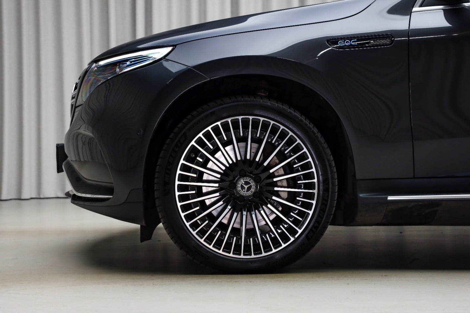 Mercedes-Benz EQC 400