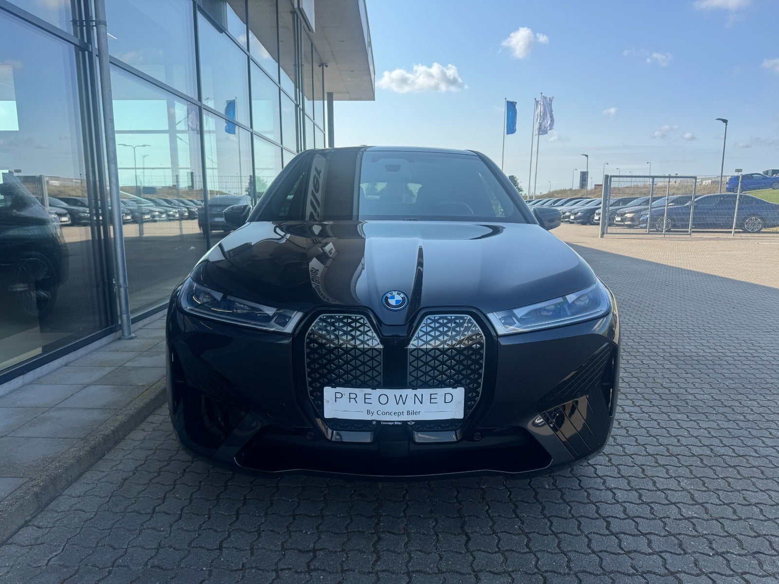 BMW iX xDrive50 Supercharged 5d - 2