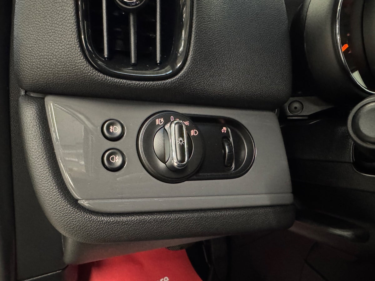 MINI Countryman Cooper Essential aut.