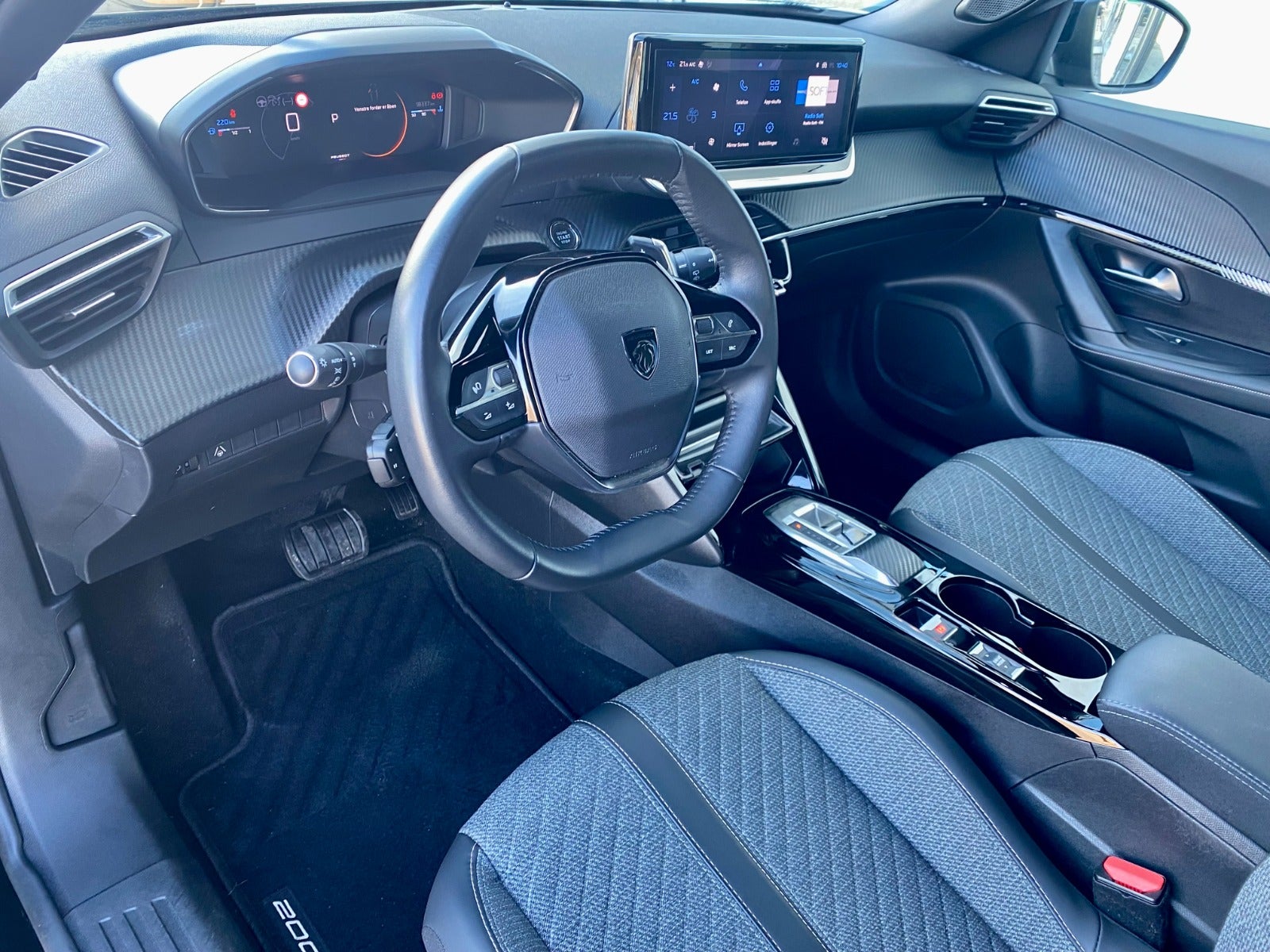 Billede af Peugeot 2008 1,2 PureTech 130 Allure EAT8