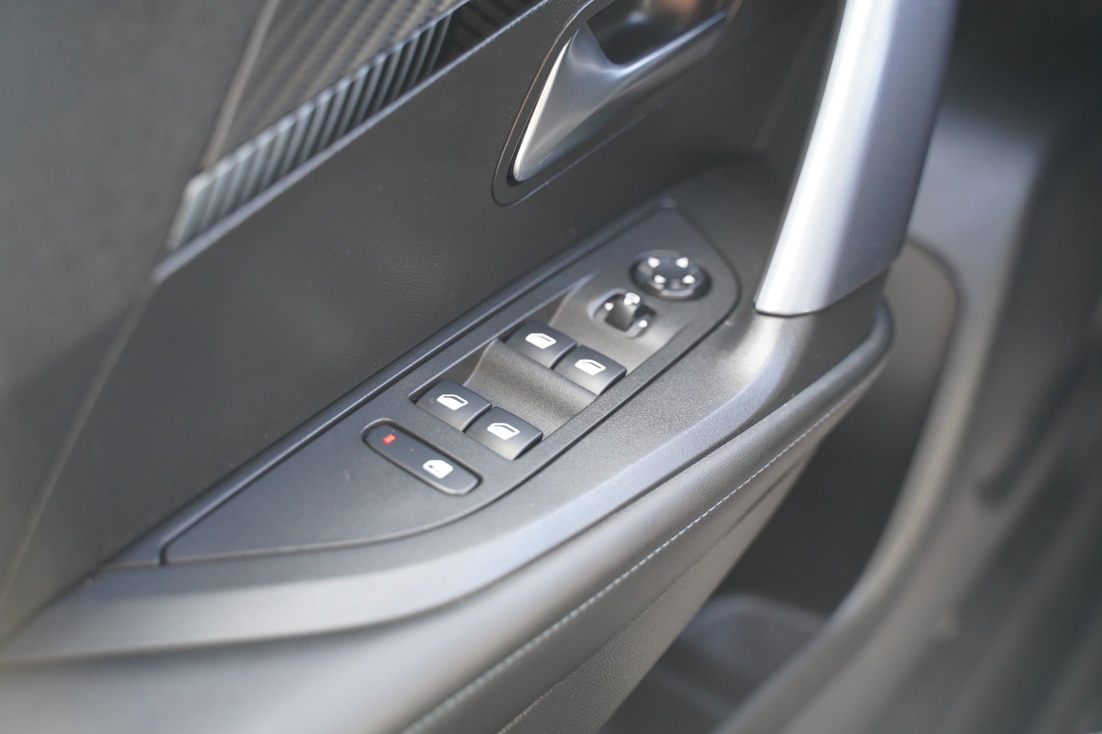 Billede af Peugeot 2008 1,5 BlueHDi 100 Allure Pack
