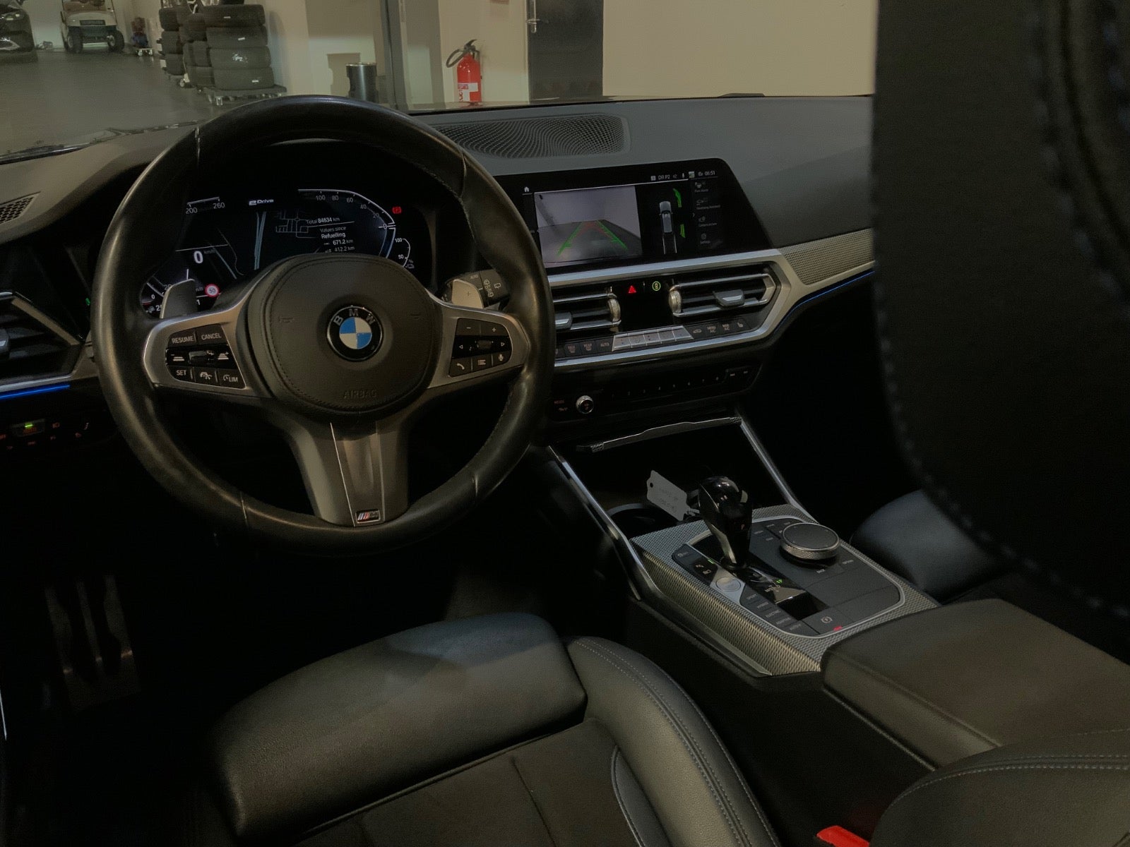 BMW 330e