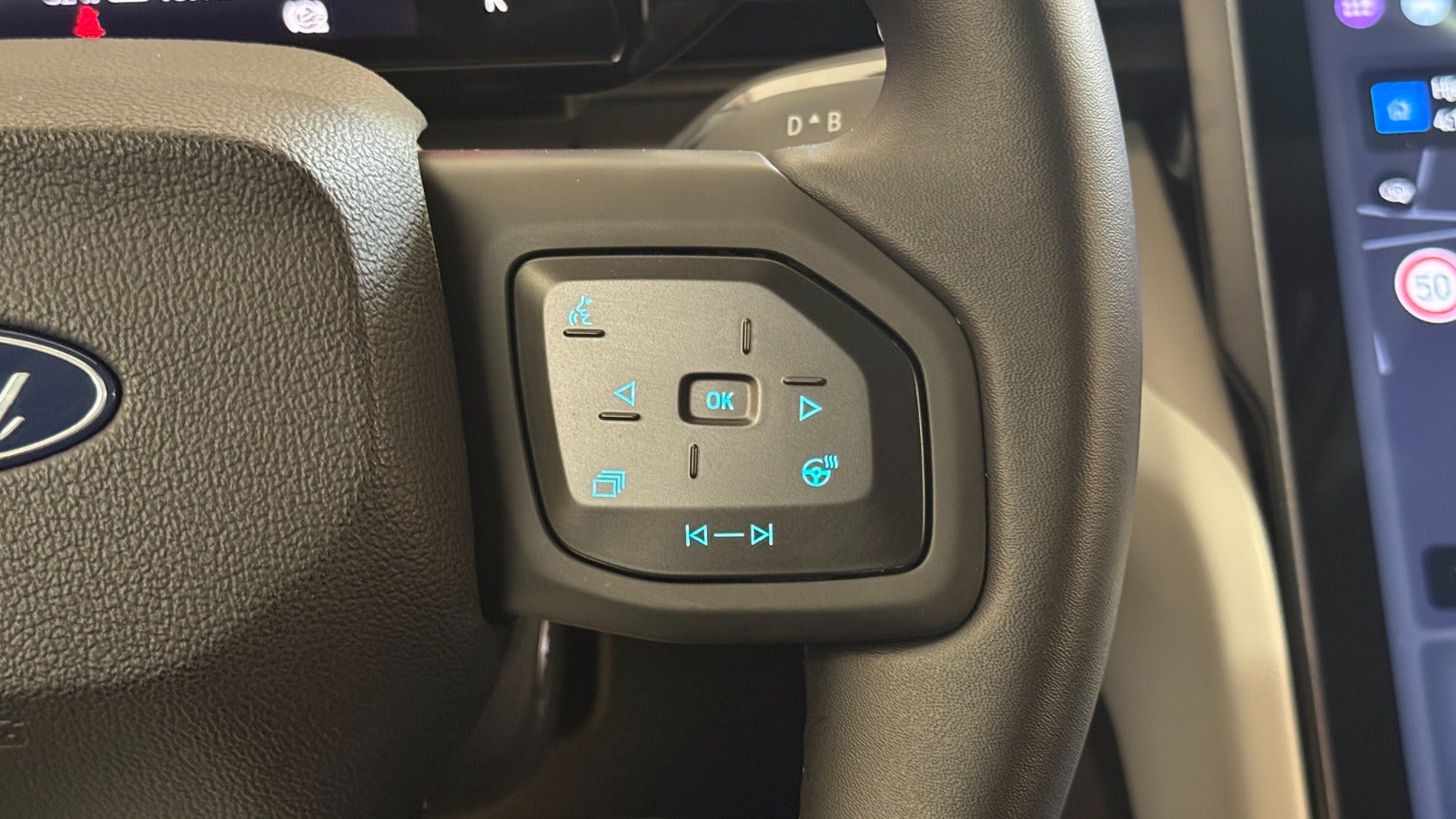Billede af Ford Explorer 79 Select Extended Range