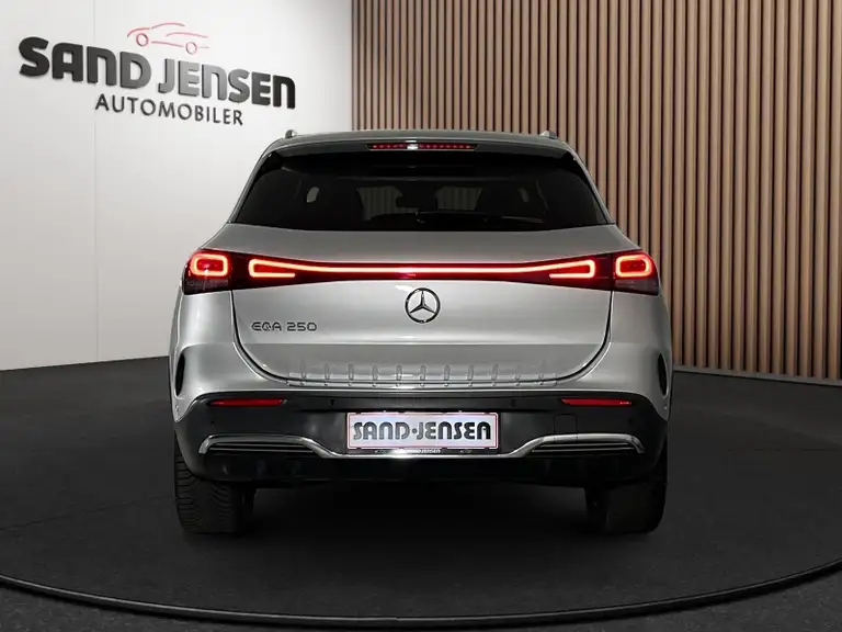 Mercedes EQA250 AMG Line Van