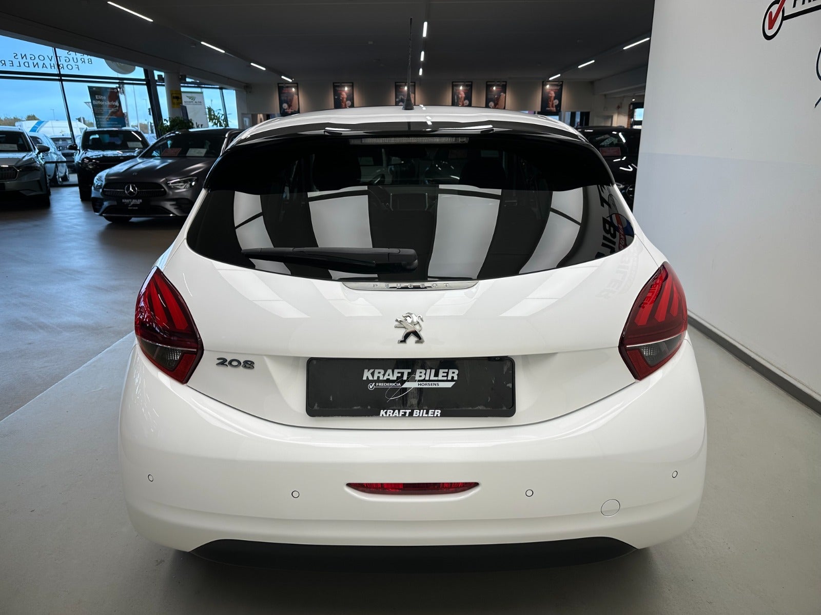 Billede af Peugeot 208 1,2 PureTech 82 Allure Sky