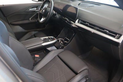 BMW iX1 xDrive30 X-Line