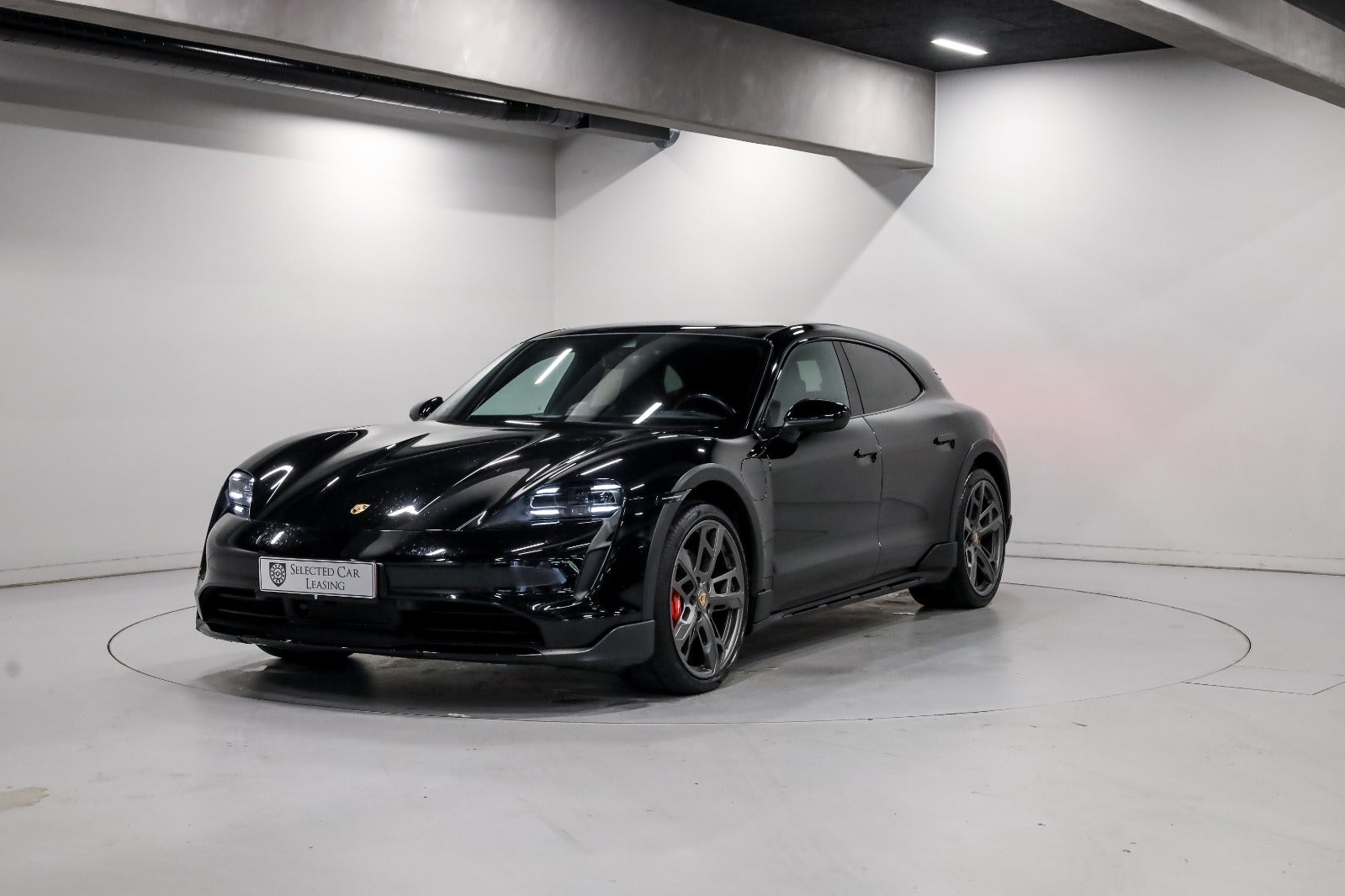 Porsche Taycan 4S Performance+ Cross Turismo