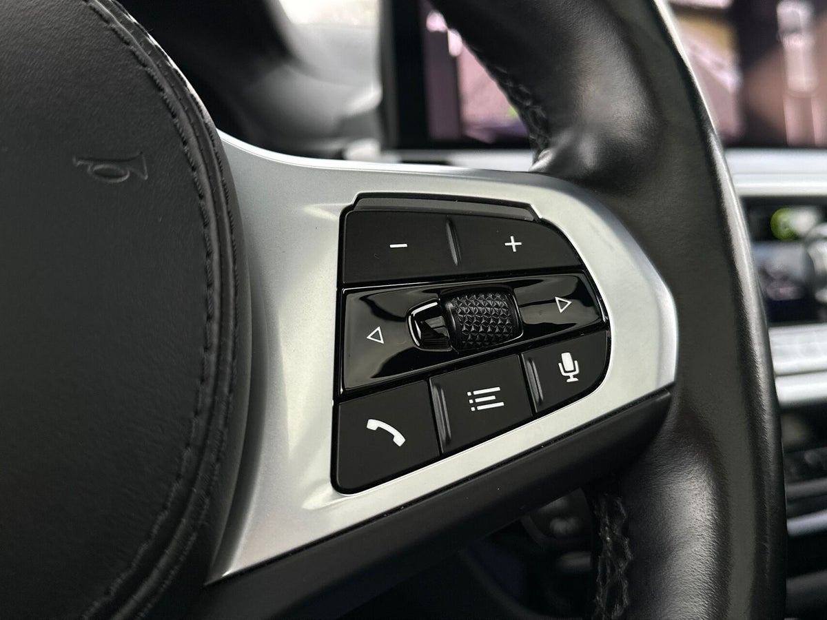 BMW iX3 Charged M-Sport billede 19