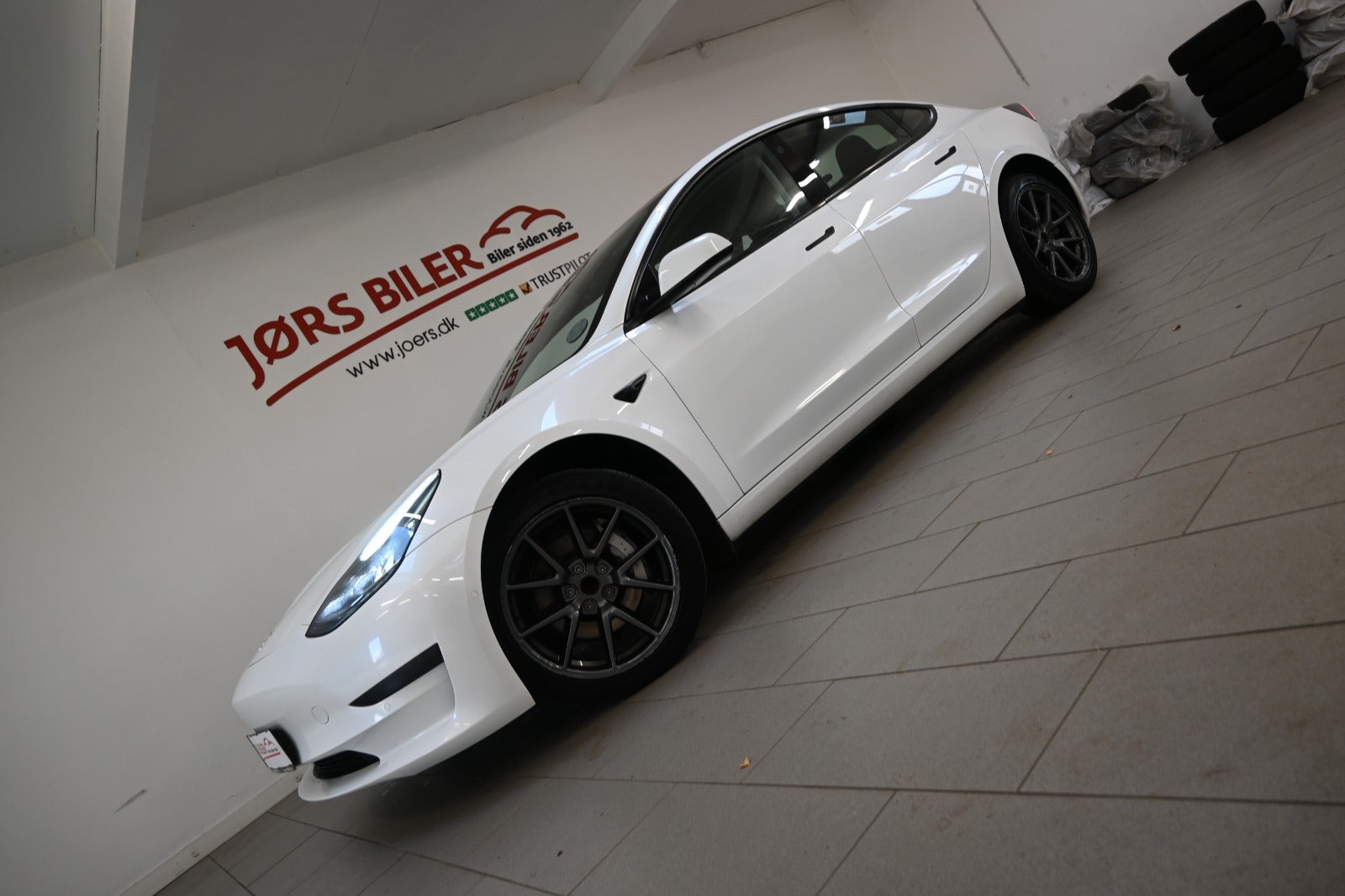 Tesla Model 3 Standard Range+ RWD