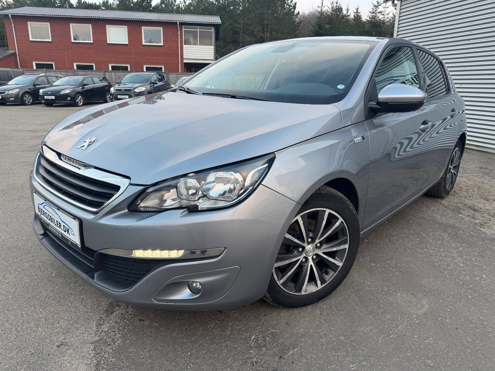 Peugeot 308 2016