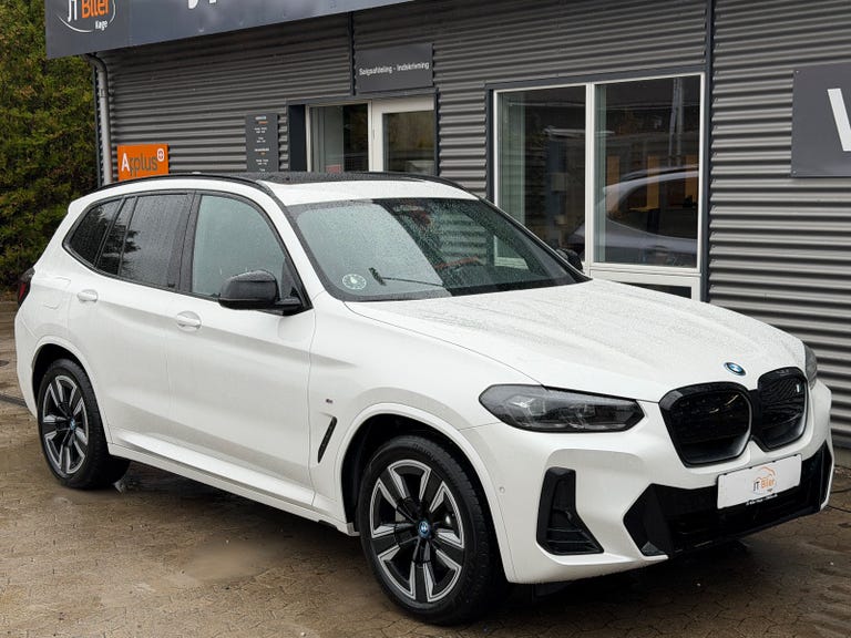 BMW iX3 Charged M-Sport