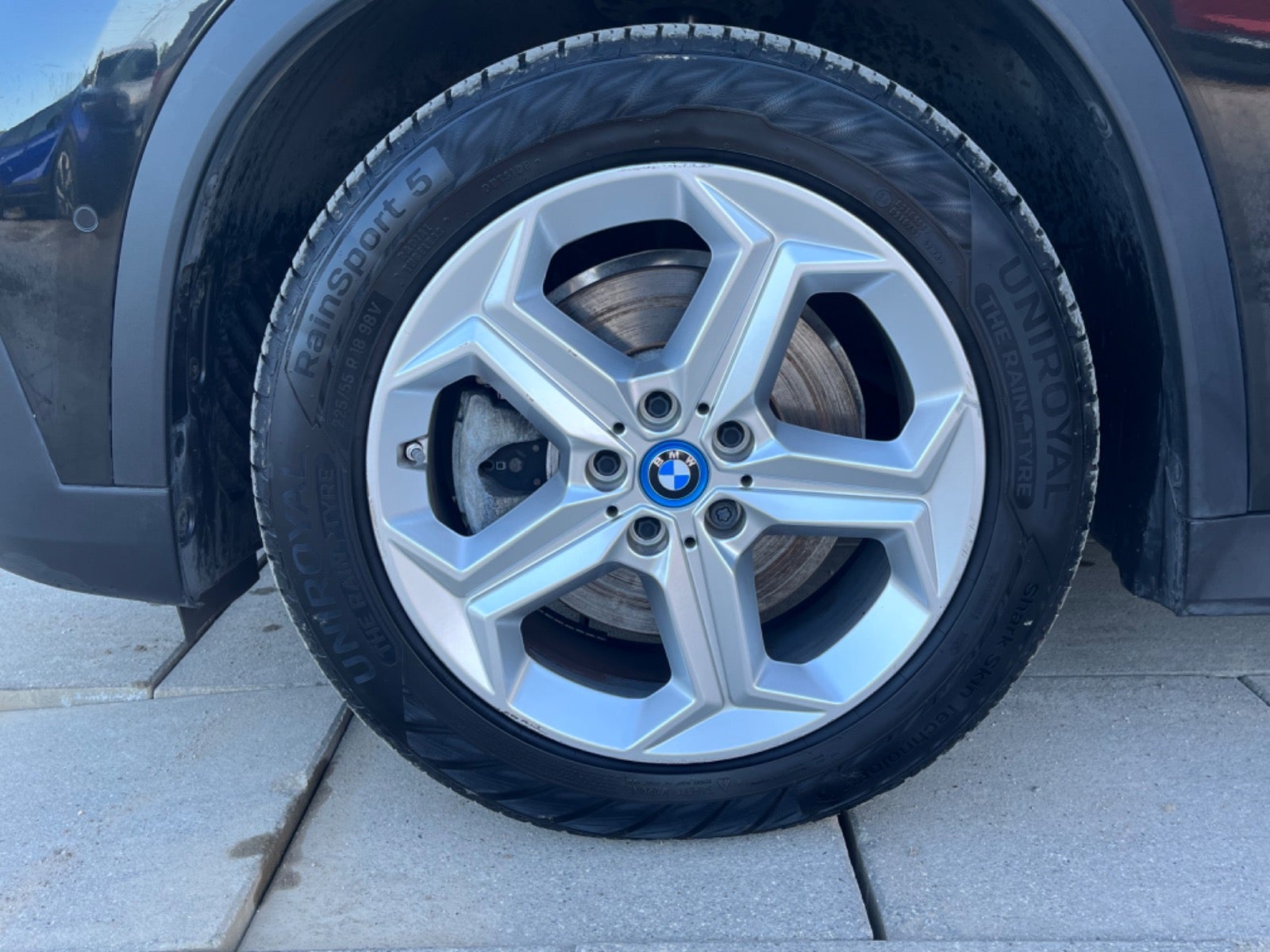 Billede af BMW iX1 xDrive30 Charged