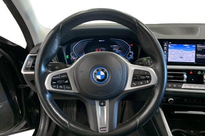 BMW 330e aut.