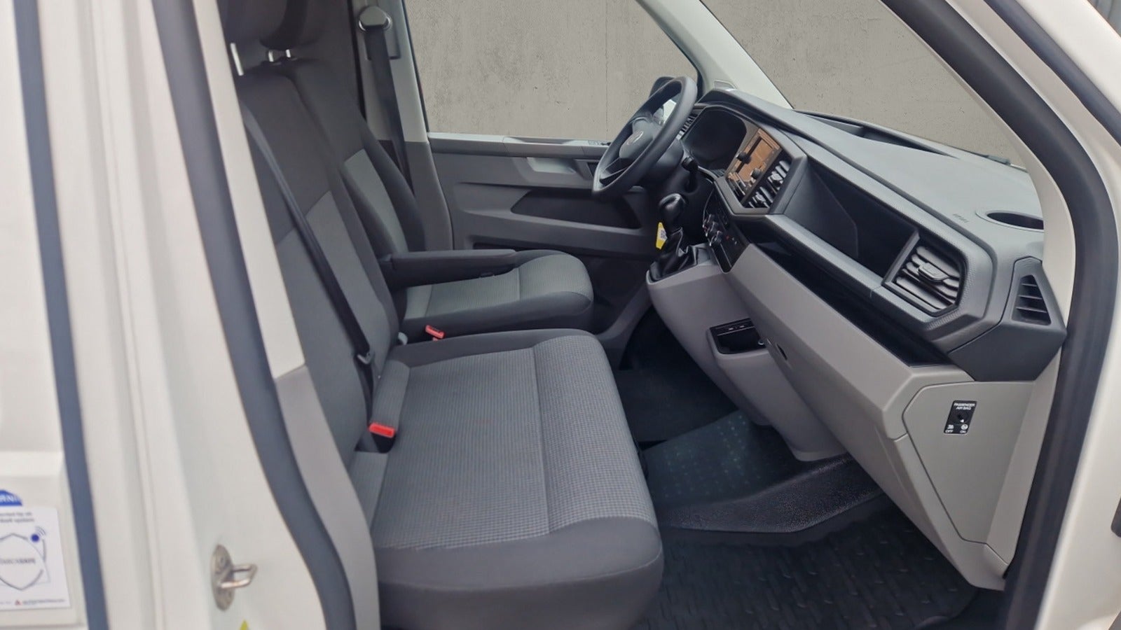 Billede af VW Transporter 2,0 TDi 150 Kassevogn DSG lang